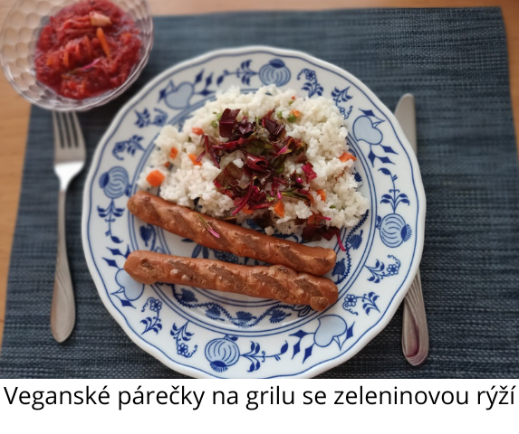 Veganské párečky na grilu